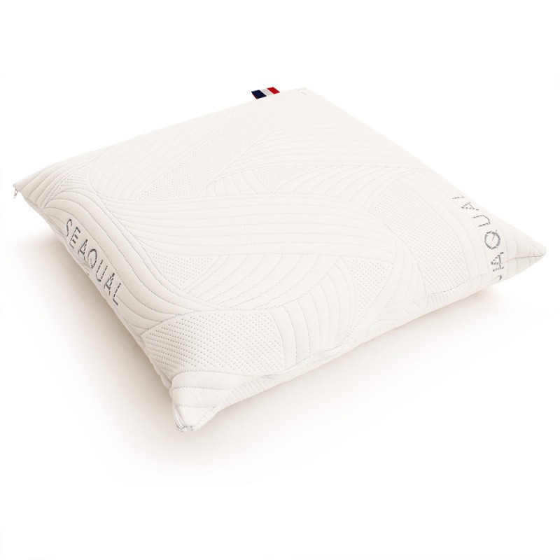 Oreiller latex 60x60 avec son enveloppe recyclée 20% SEAQUAL Oreiller latex 60x60 avec son enveloppe recyclée 20% SEAQUAL