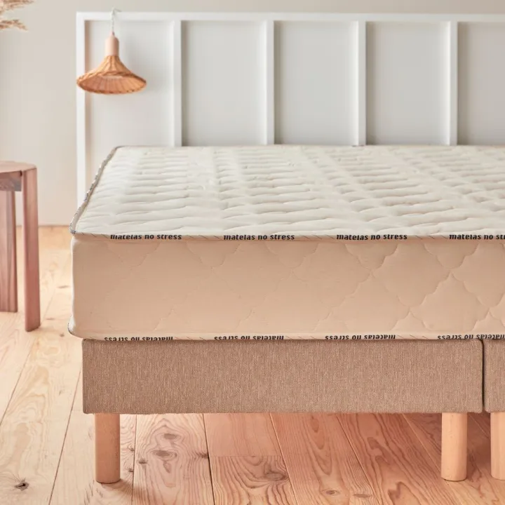 Pack matelas latex naturel Privilège ferme et sommier tapissier antiglisse déco
