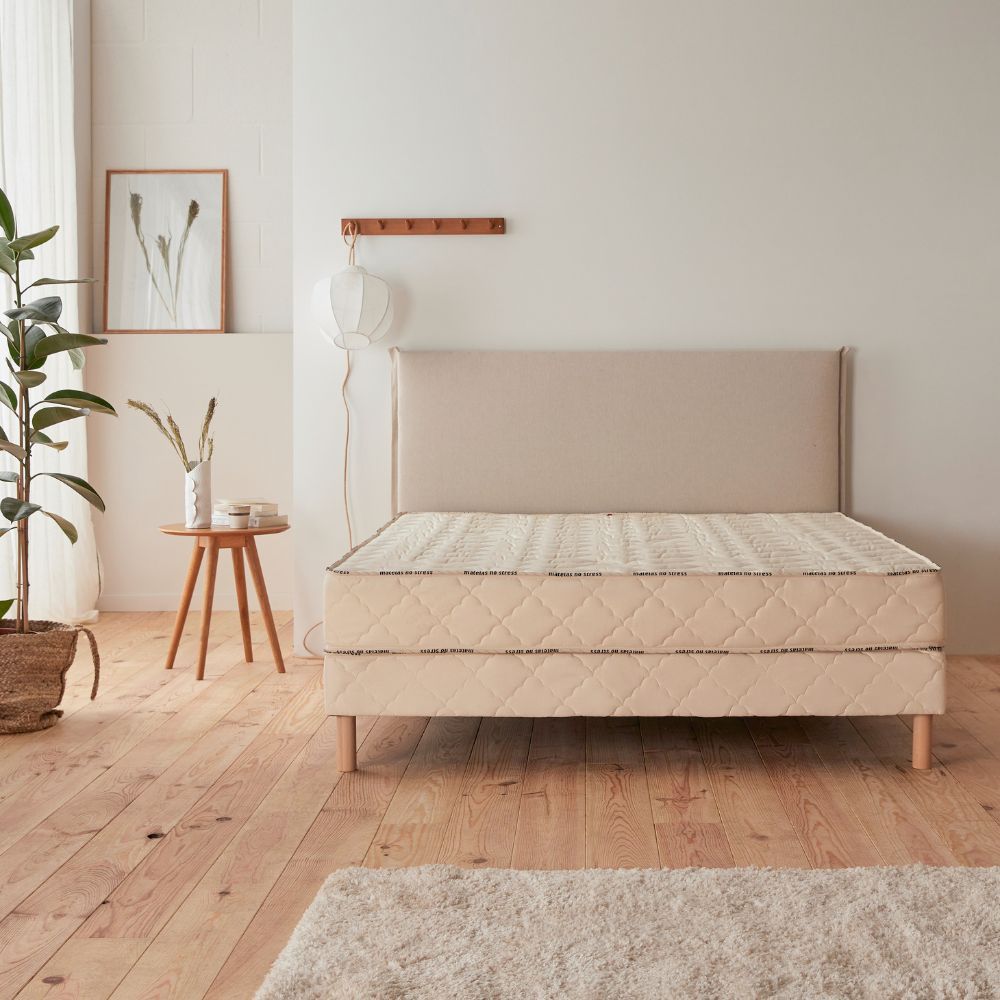 Ensemble Matelas FERME Ergo form+ avec son Sommier Tapissier