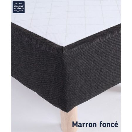 finition de notre sommier tapissier a lattes déco déco marron foncé