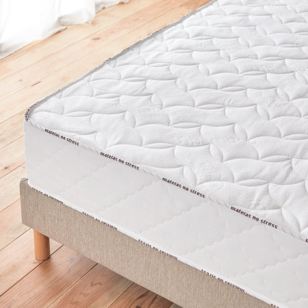 Coutil bambou doux et respirant du matelas à ressorts ensachés et mémoire de forme