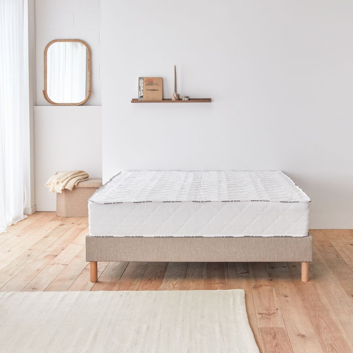 Lit matelas ressorts ensaches et memoire de forme