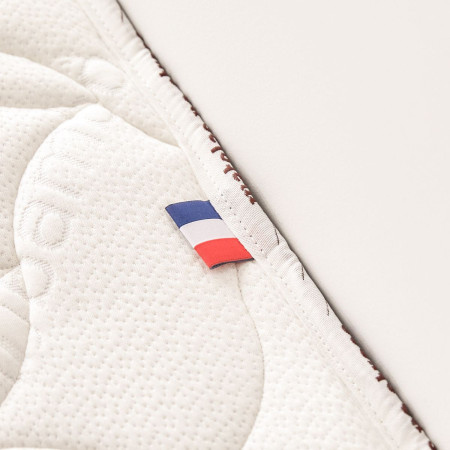 Surmatelas mémoire de forme fabriqué en France – Qualité artisanale et confort haut de gamme