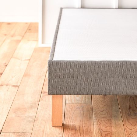 Coin sommier tapissier gris foncé antiglisse