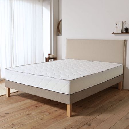 Soutien optimal du corps grâce au matelas latex et mousse à mémoire de forme