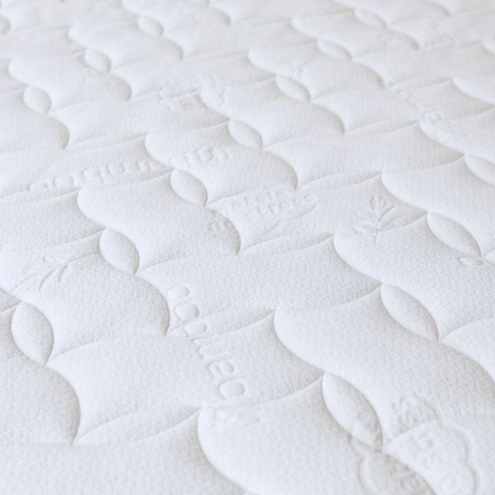 Lit confortable avec matelas 90x200 cm latex et mousse mémoire de forme.