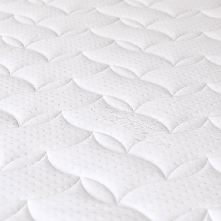 Matelas 200x200 confortable avec soutien ferme et enveloppe moelleuse en latex