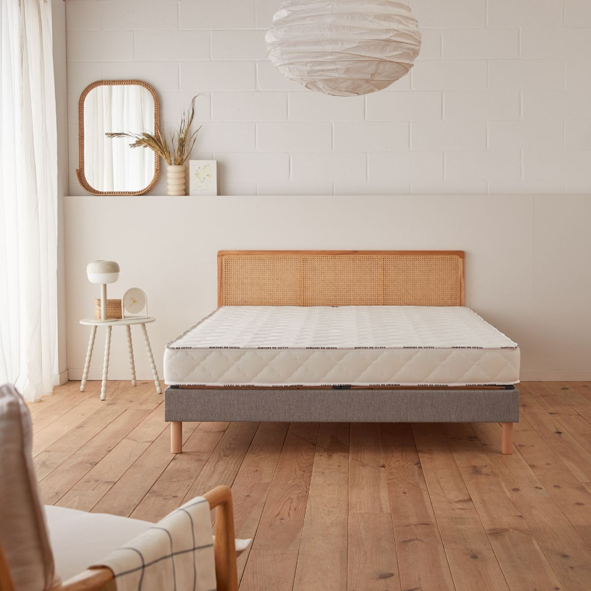 matelas-mousse-ferme-memoire-de-forme-ultra-moelleux.jpg
