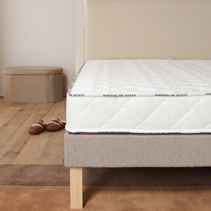 Matelas latex naturel confort ferme housse bambou