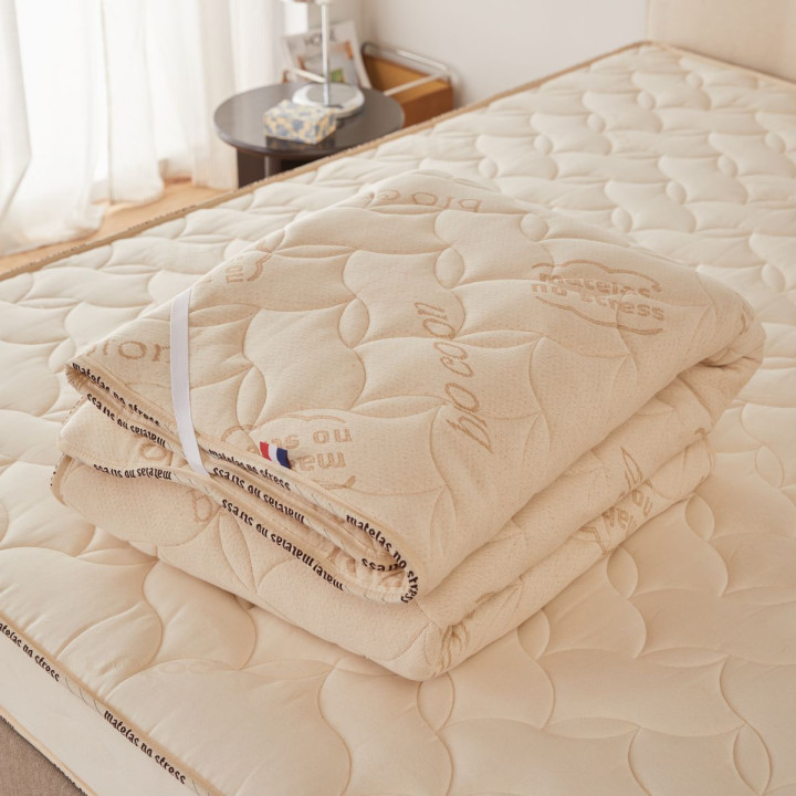 surmatelas-laine-coton-bio-plie-elastique