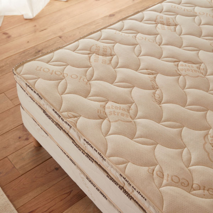 surmatelas-latex-naturel-coton-bio-gots