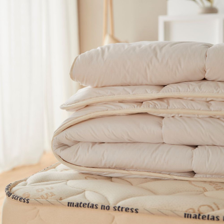 Couette respirante anti transpiration pour un sommeil sec