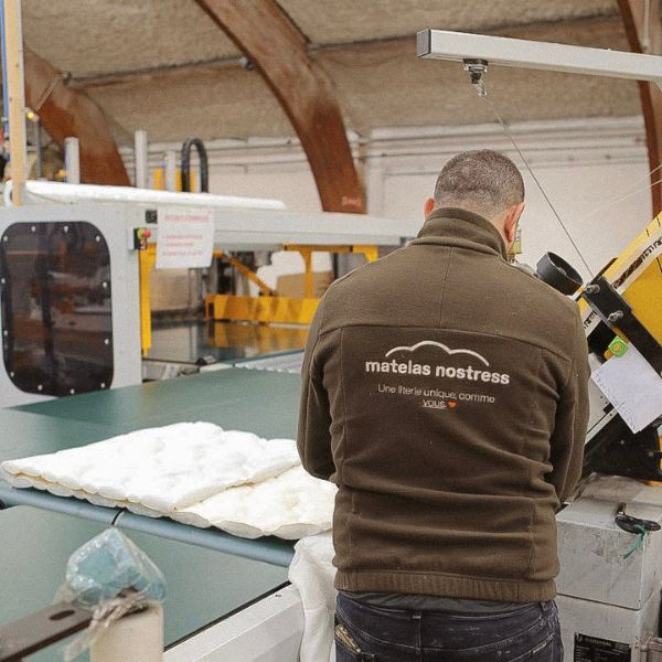 fabrication artisanale française literie de luxe