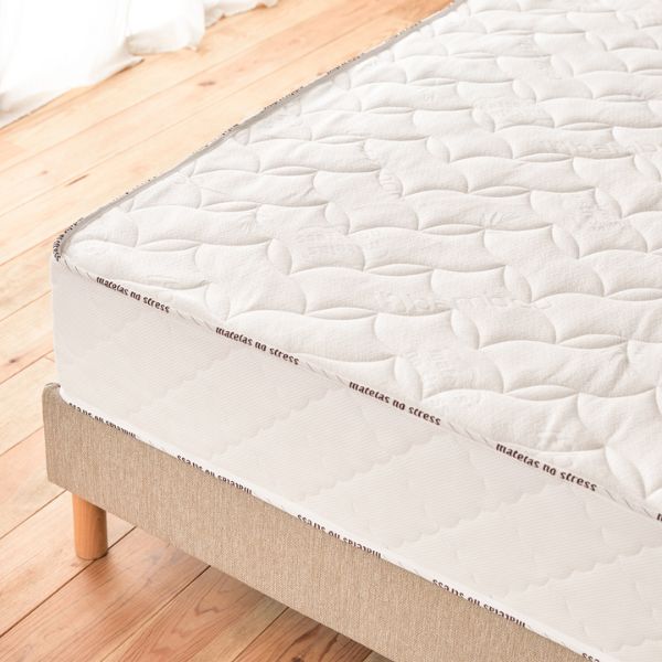 Matelas memoire de forme et ressorts