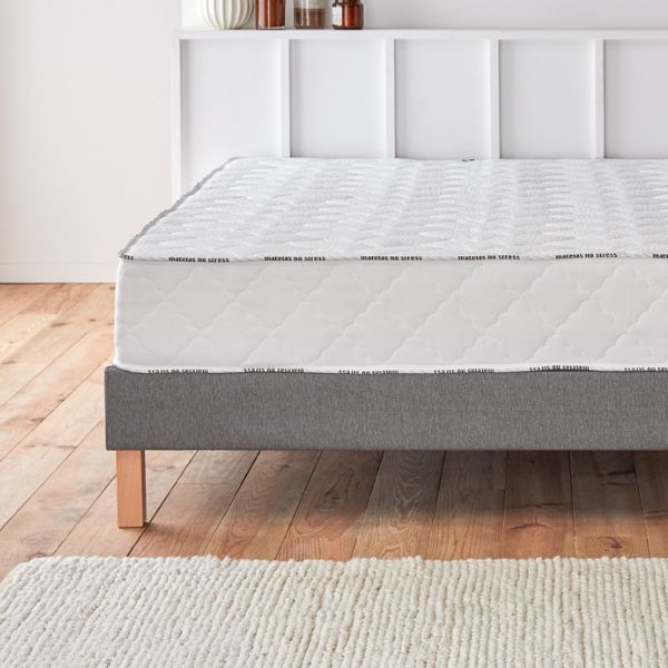 Matelas ressorts ensachés + mousse très ferme