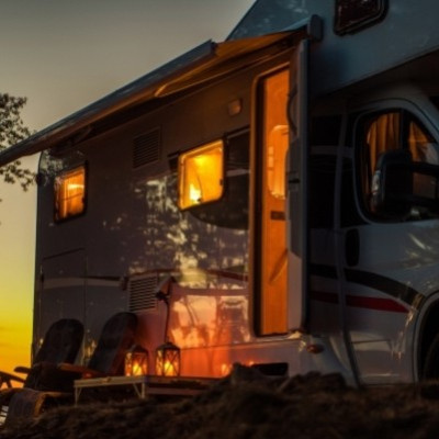 Y a-t-il des matelas camping-car adaptés aux personnes souffrant de problèmes de dos ?